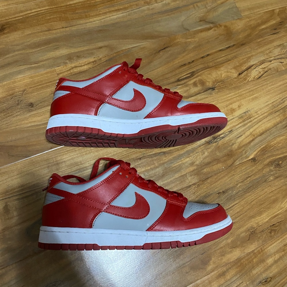 Nike Dunk Low Retro Medium Gray Varsity Red UNLV - Picture 2 of 6